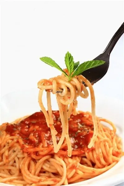 Паста с соусом из сладкого перца