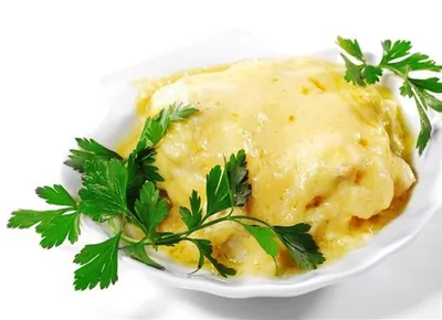 Филе курицы с грибами под сметаной с сыром