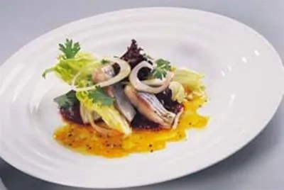 Салат из сельди и свеклы с апельсиновой заправкой