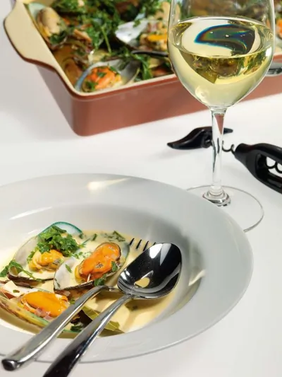 Мидии в соусе из белого вина