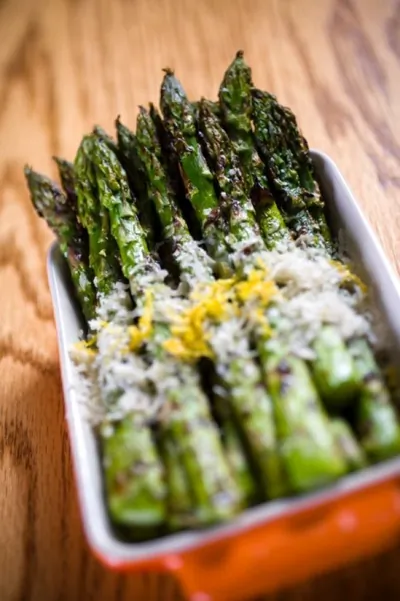 Спаржа с гремолатой