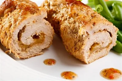 Свинина, фаршированная грушами