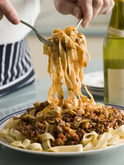 Тальятелле с говяжьим рагу