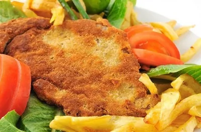 Куриные эскалопы с лимонным маслом и петрушкой