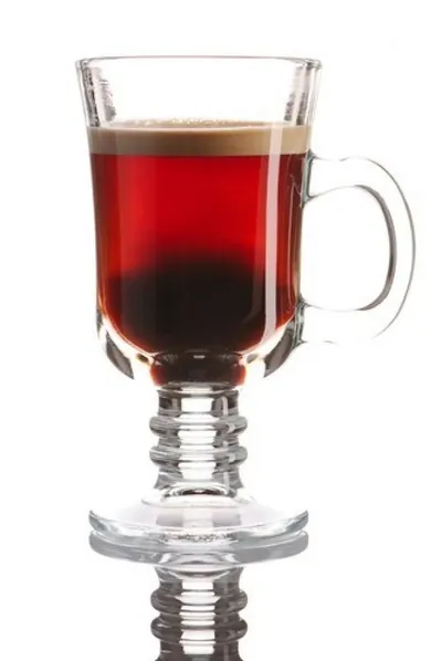 Глинтвейн с порто, лимонной цедрой и мускатным орехом