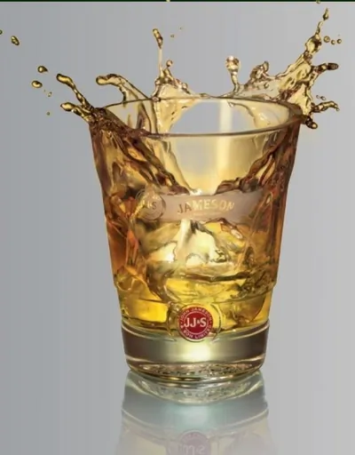 Коктейль с виски Jameson «SOUR»