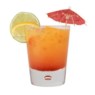 Рождественский пунш бумбо с темным ромом и гренадином