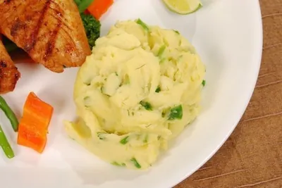 Пюре из картофеля и зеленой капусты