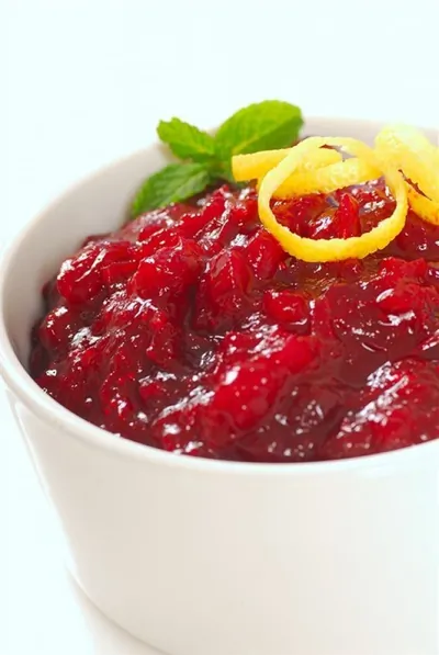 Клюквенный соус с грейпфрутом и мятой