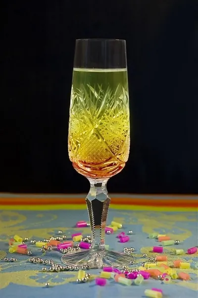 Коктейль из шампанского и джина