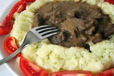 Говядина по строгановски (бефстроганов)