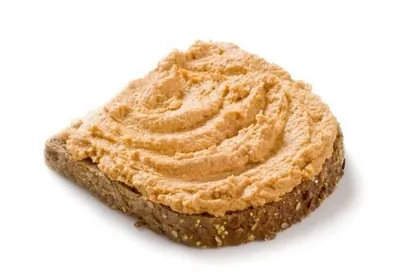 Паштет из белой фасоли, перца и рикотты