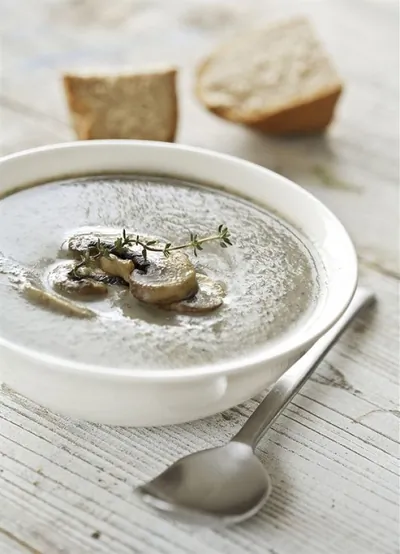 Суп с дикими грибами и тимьяном