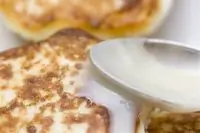 Сырники сладкие тушеные