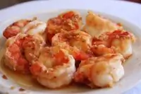 Раки и креветки в вермуте