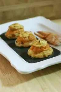 Омары в слоеном тесте