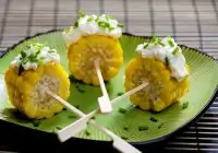 Кукуруза в початках с фетой и мятой