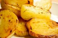 Картофель, запеченный с лимоном и орегано