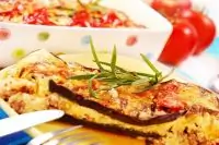 Мусака с твердым сыром