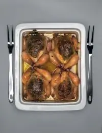 Цыплята со сливочным маслом, чесноком и петрушкой