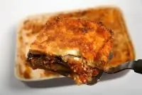 Вегетарианская мусака с сыром рикотта