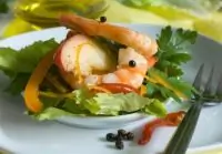 Салат из рукколы с креветками