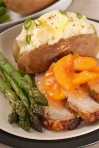 Свинина с персиками