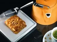 Яблочно-финиковое пирожное