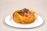 Пиде с бараниной и чесночным пюре с нутом