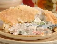 Зимний пирог с курицей и овощами