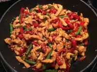 Курица с имбирем и кешью