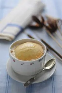 Сырное суфле с мускатными орехами