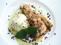 Ледяной миндальный торт