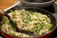 Ризотто с горохом и беконом