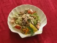 Салат из морепродуктов с лаймовым соусом