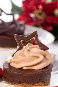 Шоколадный чизкейк с фундуком