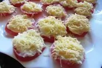 Помидоры с сыром