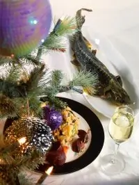 Стерлядь с пестрым картофелем и свеклой