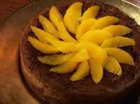 Трюфельный пирог с засахаренным сельдереем