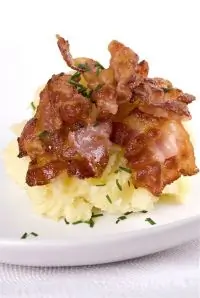 Картофельное пюре с беконом и укропом