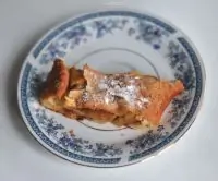 Яблочный штрудель с изюмом и корицей