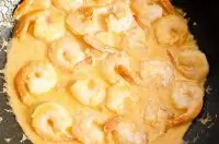 Тигровые креветки в сливочном соусе