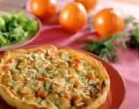 Пирог с крабовыми палочками и брынзой