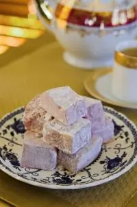 Рахат-лукум с орехами