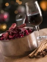 Клюквенный соус с портвейном и корицей