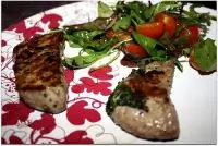 Говядина жареная на гриле с мятой и кориандром