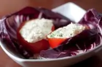 Помидоры черри с маринованной фетой и маслинами