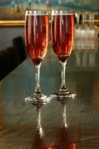 Теплый кир с божоле