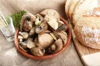 Шампиньоны по гречески