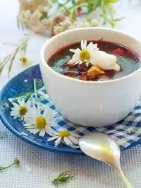 Борщ из печеной свеклы с шотландской сельдью